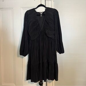 H&M Pleated Jersey Dress